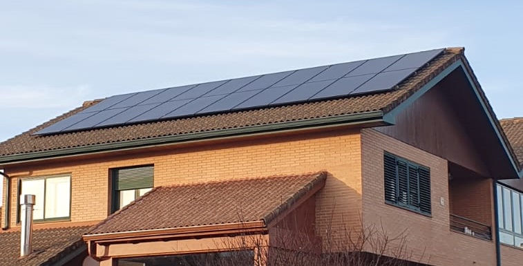 Somos una empresa comprometida con la promoción de las energías renovables y la mejora del entorno en Guadalajara y toda España.